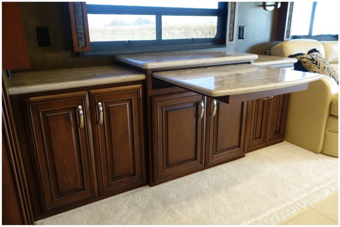 max-shelf-storage-desk Maximize storage space with an executive desk