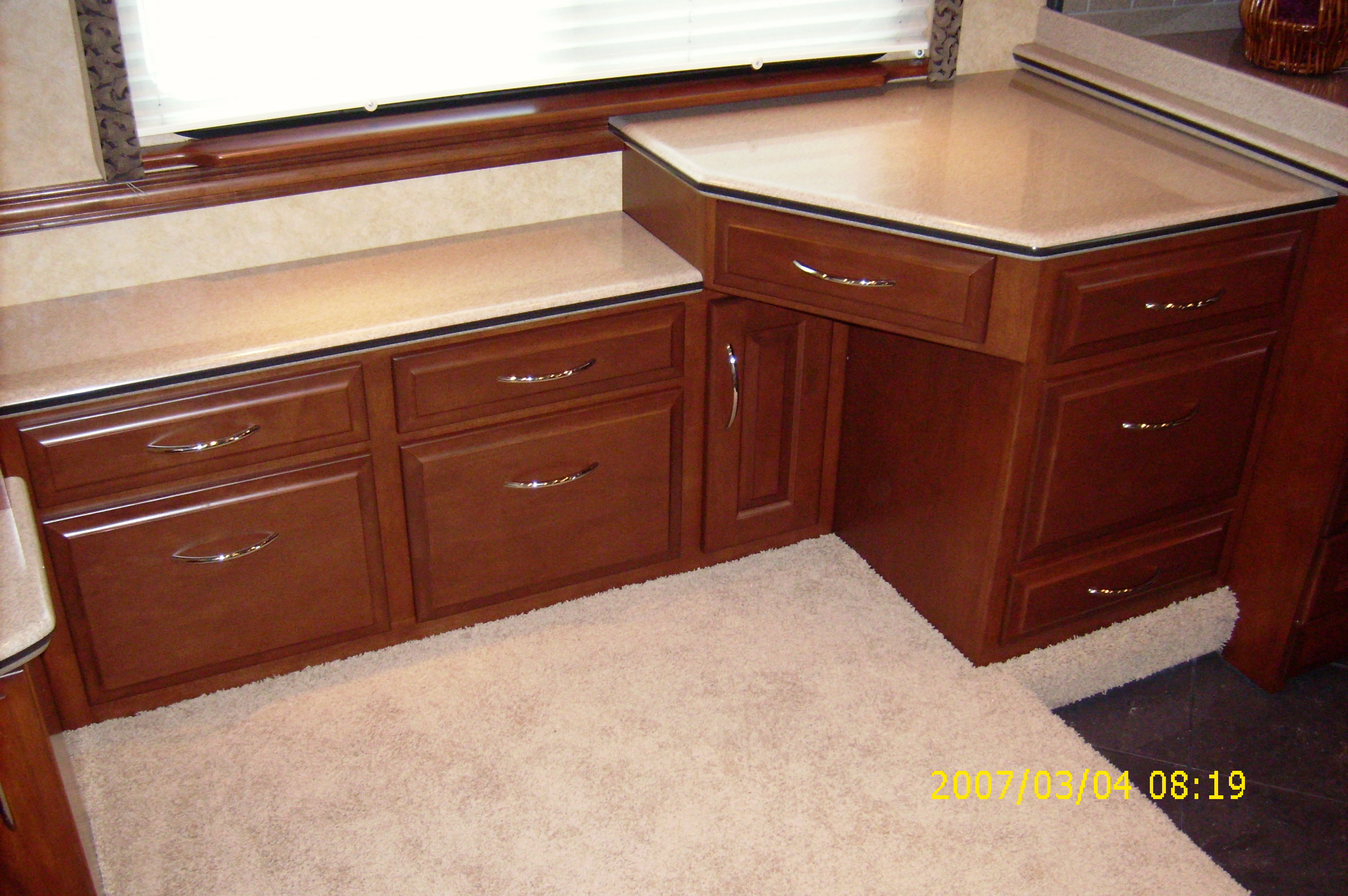 Cross Corner Desk Cross corner desk